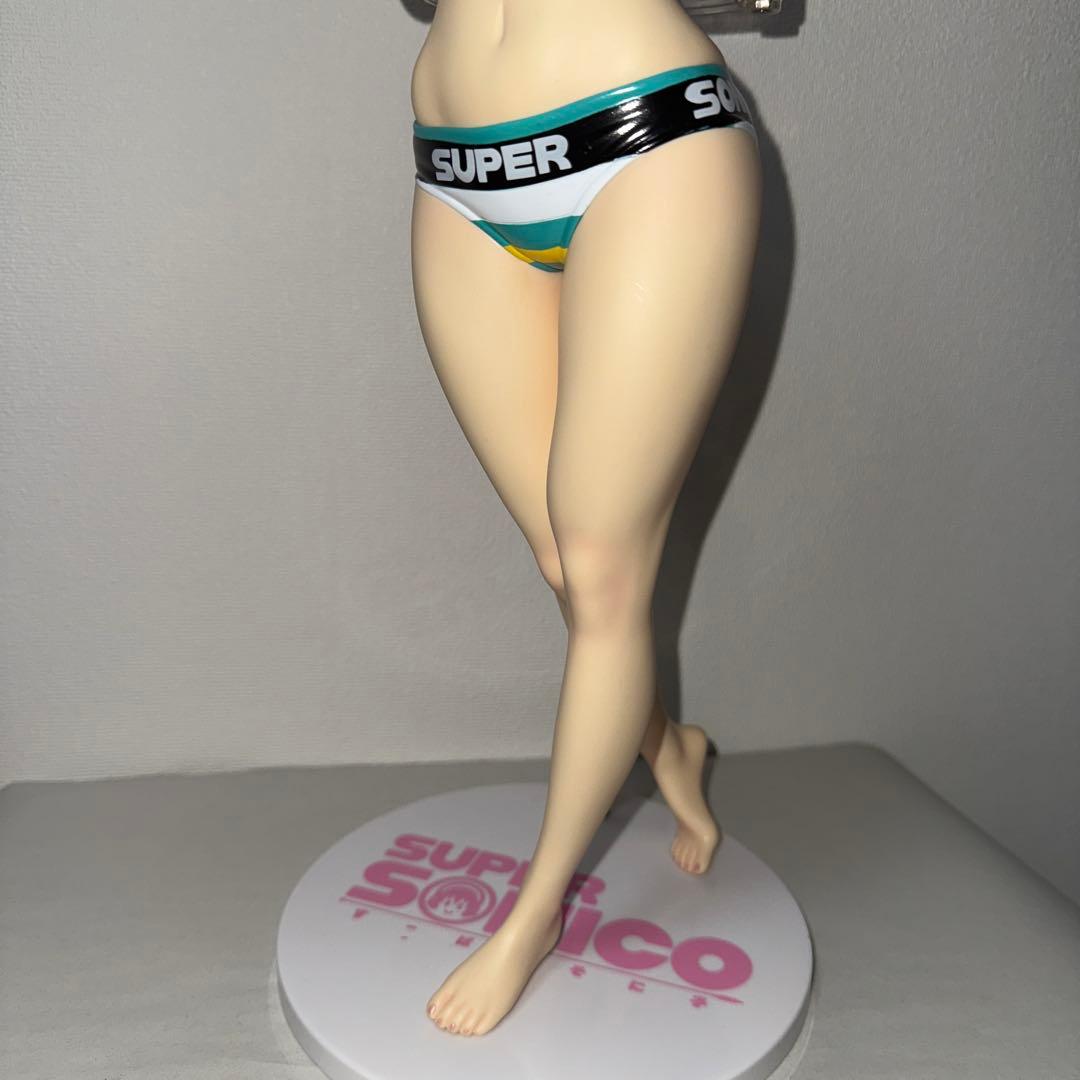 すーぱーそに子 水着フィギュア ギガンテック　ソフビ