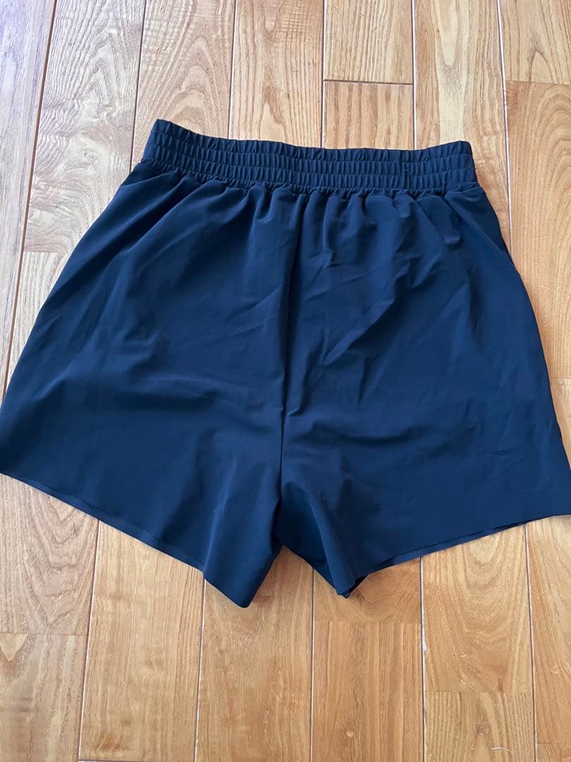 【値札付き】speedo リファインドフレアセパレート 水着