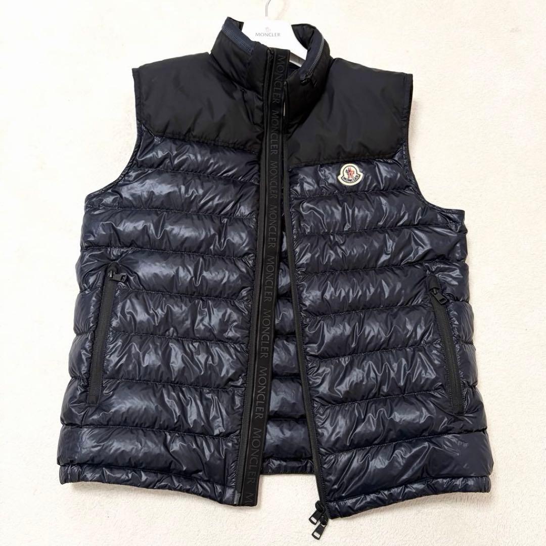 【美品サイズ3】モンクレール ORTAC GILET ダウンベスト ネイビー 黒