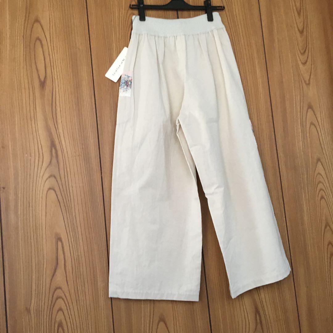 佐藤繊維、M &KYOKOのパンツ、新品、試着なし、上品で華やか
