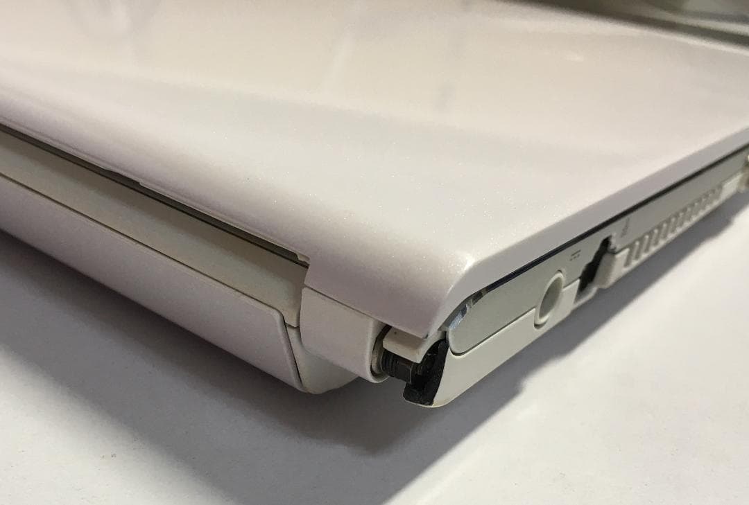 富士通 LIFEBOOK SH90/X Windows11