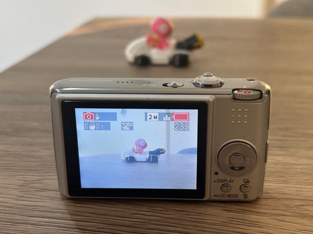 Panasonic Lumix DMC-FX01 シルバー デジタルカメラ