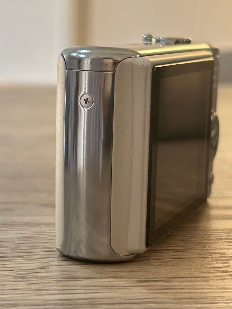 Panasonic Lumix DMC-FX01 シルバー デジタルカメラ