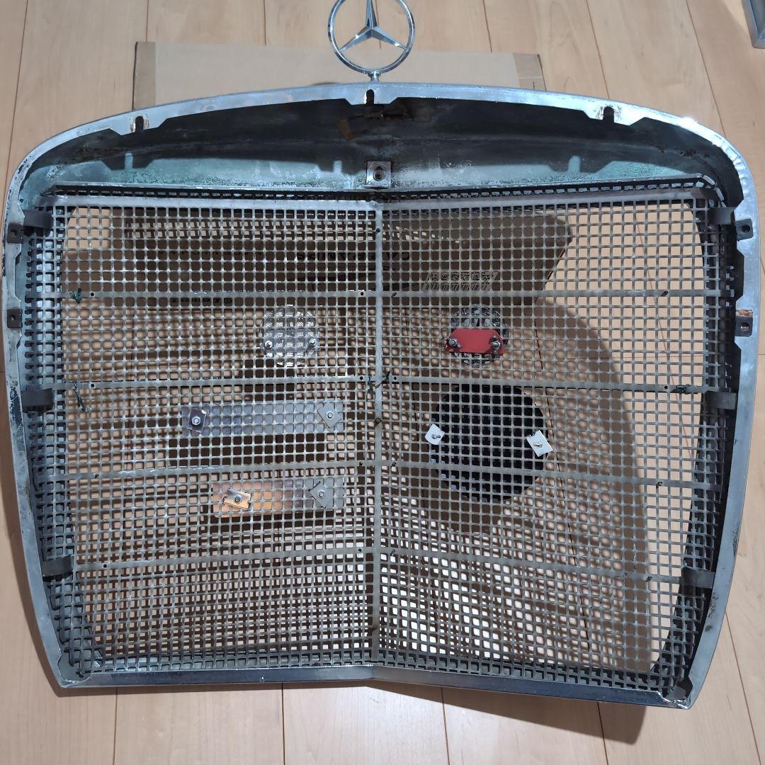 ベンツ 純正 フロント グリル ビンテージ W109 W100 W110