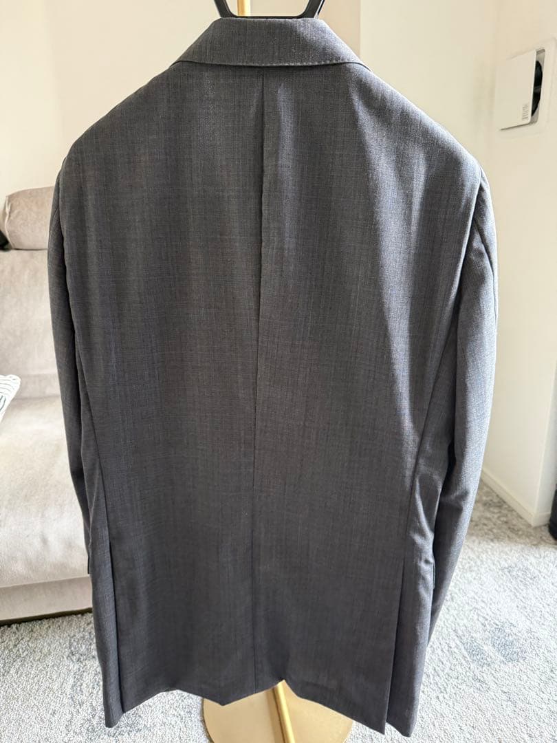 ユニバーサルランゲージ DORMEUIL グレー　３つボタンスーツ　M