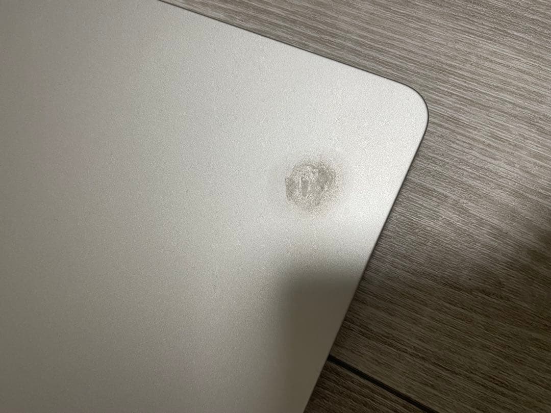 MacBook Air M2 シルバー