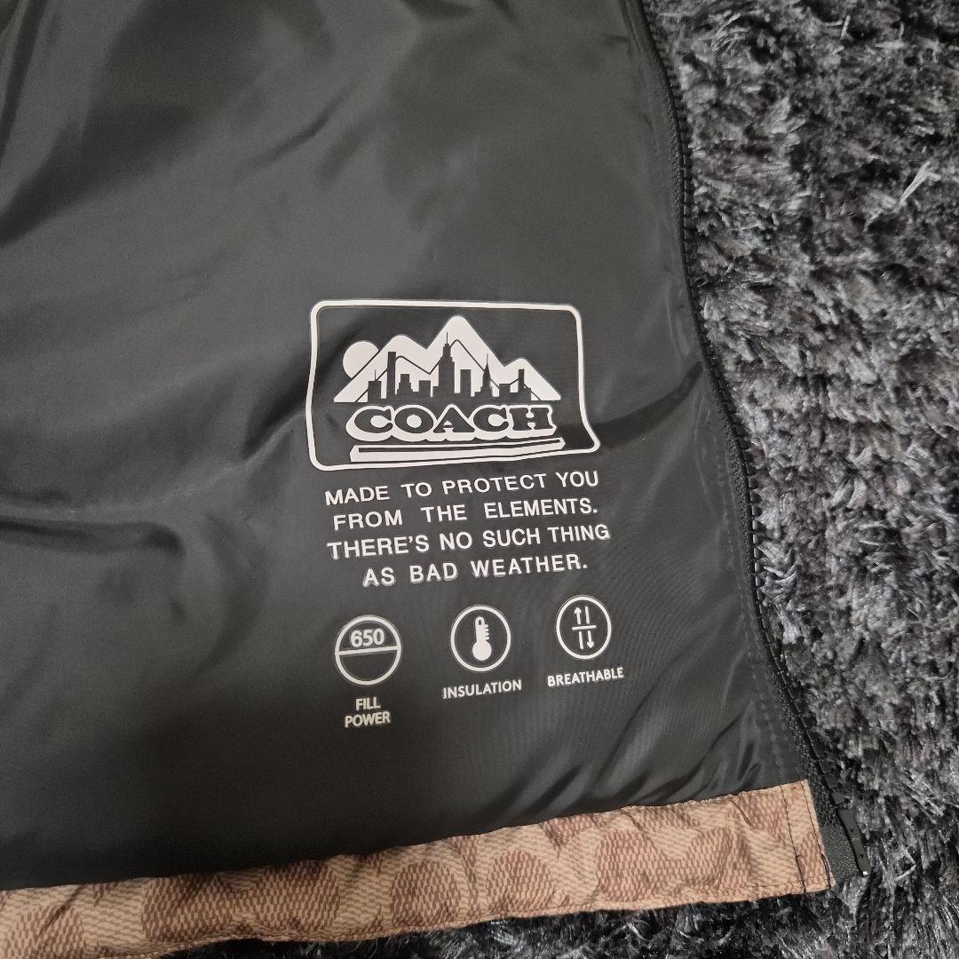 秋月COACH シグネチャーダウンベスト新品同様