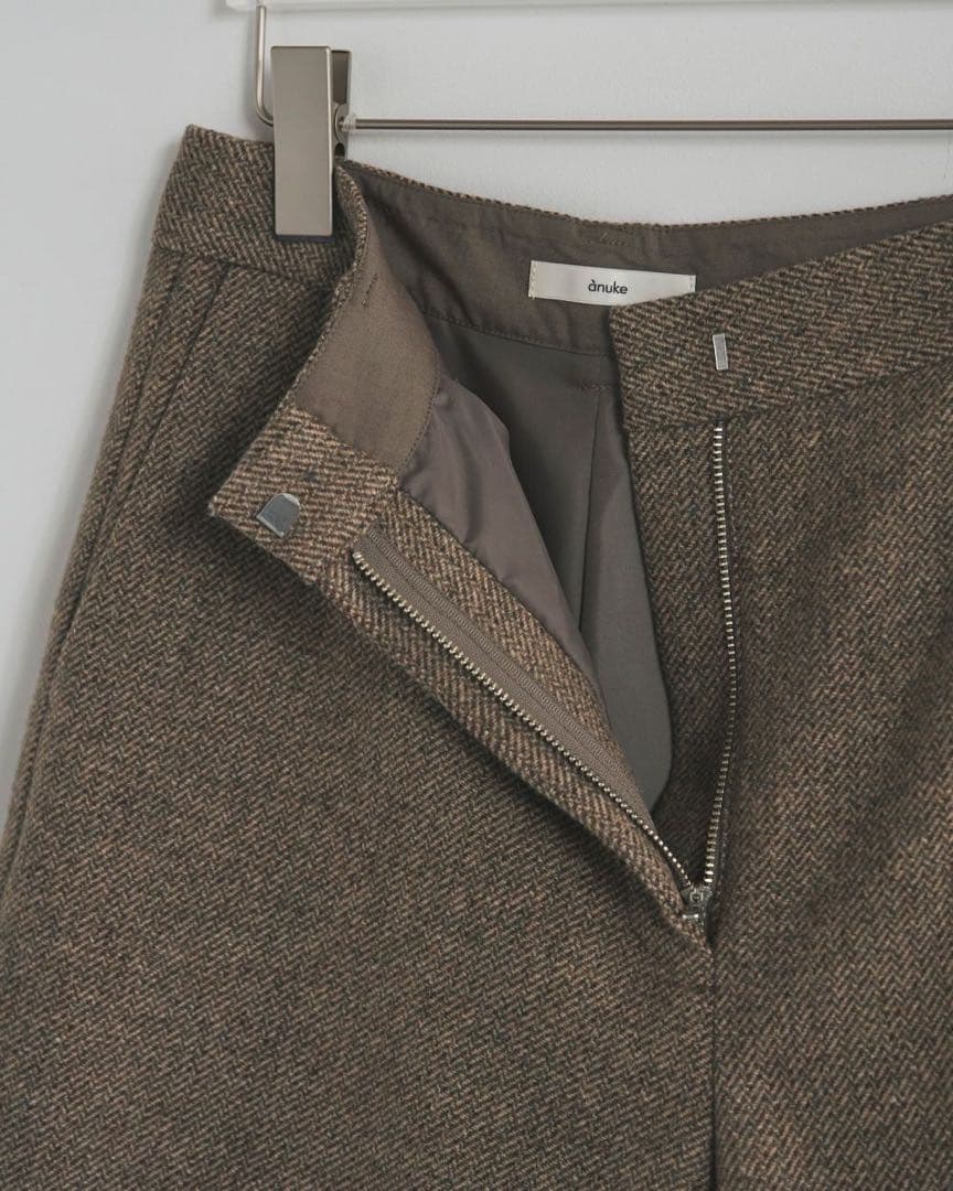anukeヘリンボーンショートパンツ38ベージュ