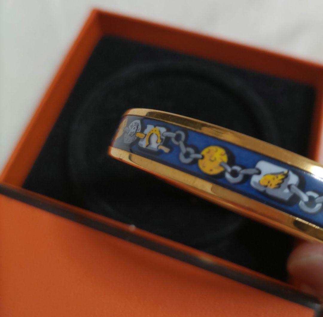 HERMES　チェーン柄 エマイユPMバングル（青系）
