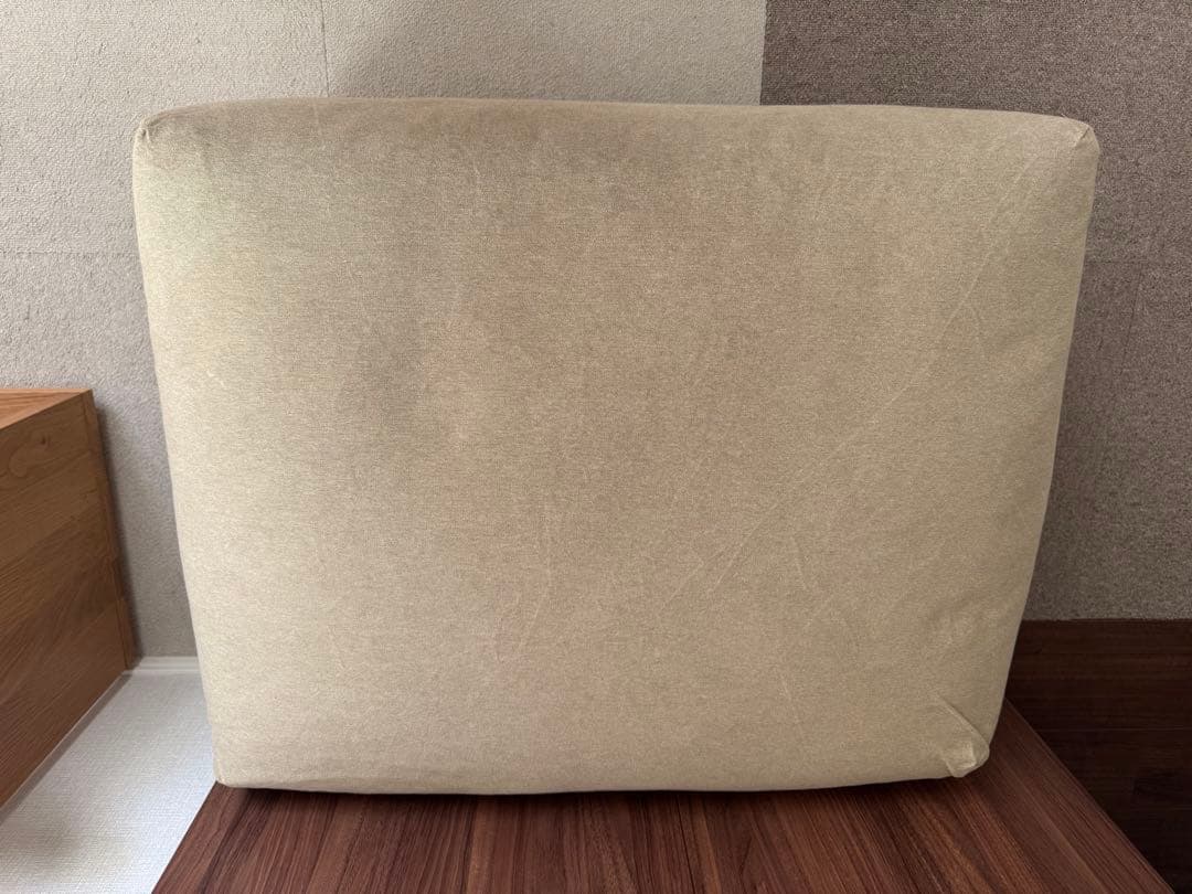 無印良品　オットマン本体・フェザー・ポケットコイル　木製脚付き