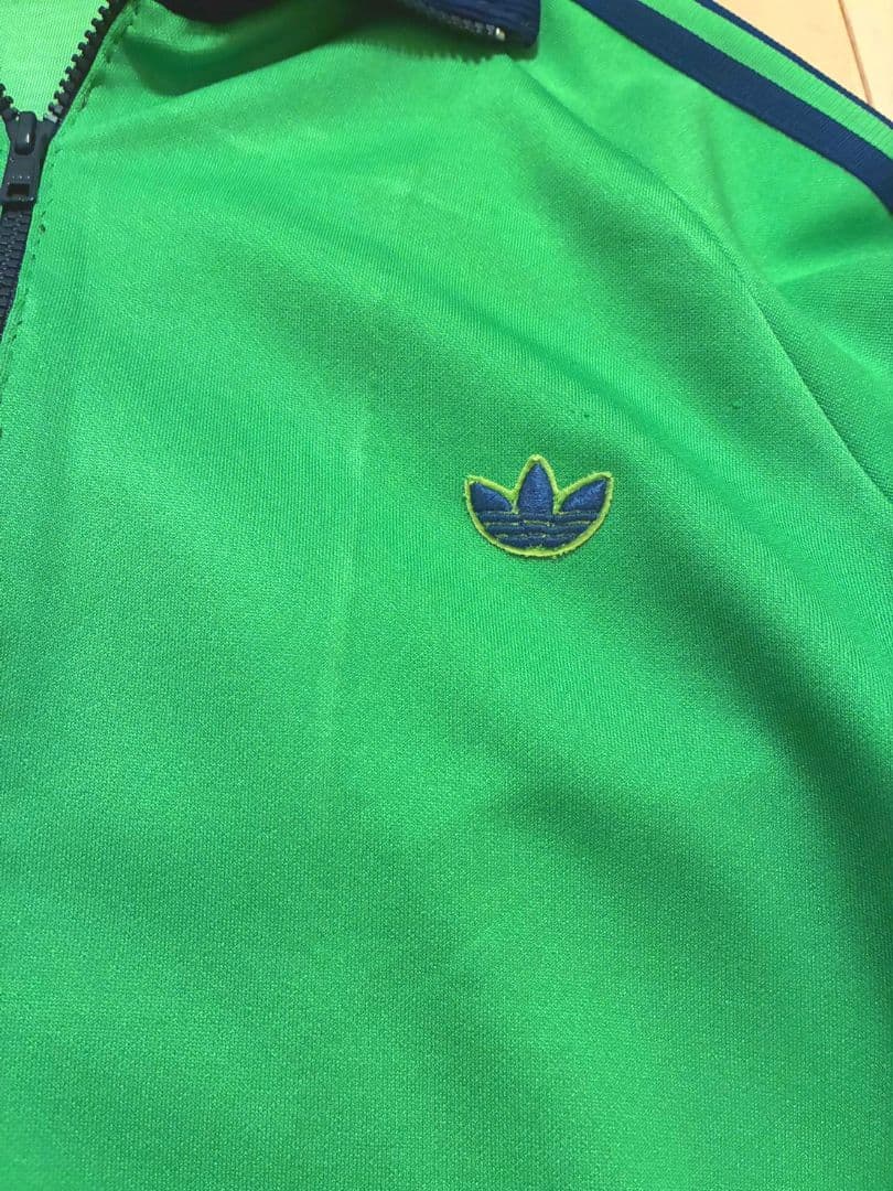 れ*ん様 adidas デサント トラックジャケット 6号 激安オークション