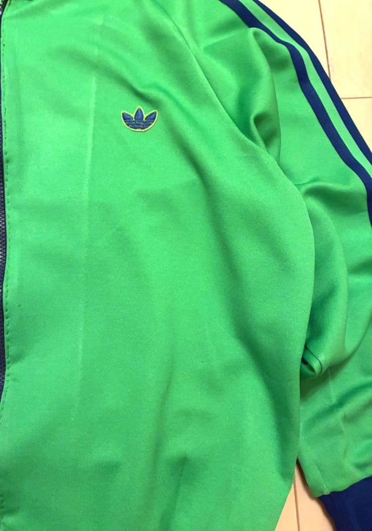 れ*ん様 adidas デサント トラックジャケット 6号 激安オークション