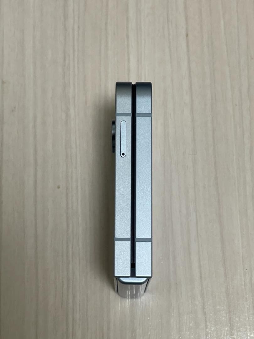 最終値下げGalaxy Z Flip6 ブルー 12GB 256GB ほぼ未使用