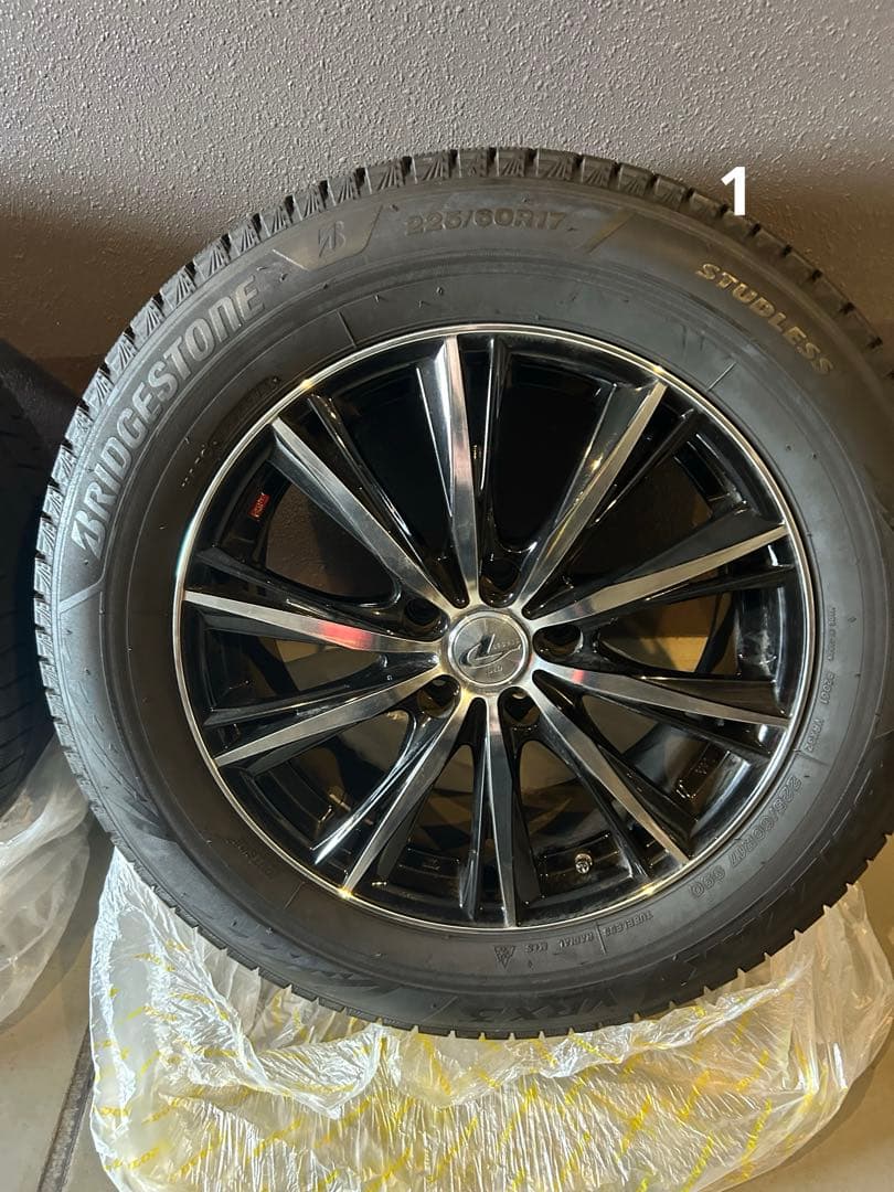 ブリヂストン 17インチ スタッドレスタイヤセット