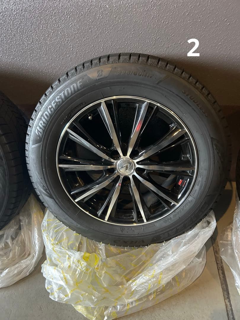 ブリヂストン 17インチ スタッドレスタイヤセット