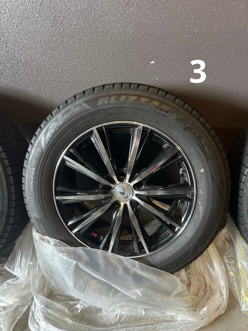 ブリヂストン 17インチ スタッドレスタイヤセット