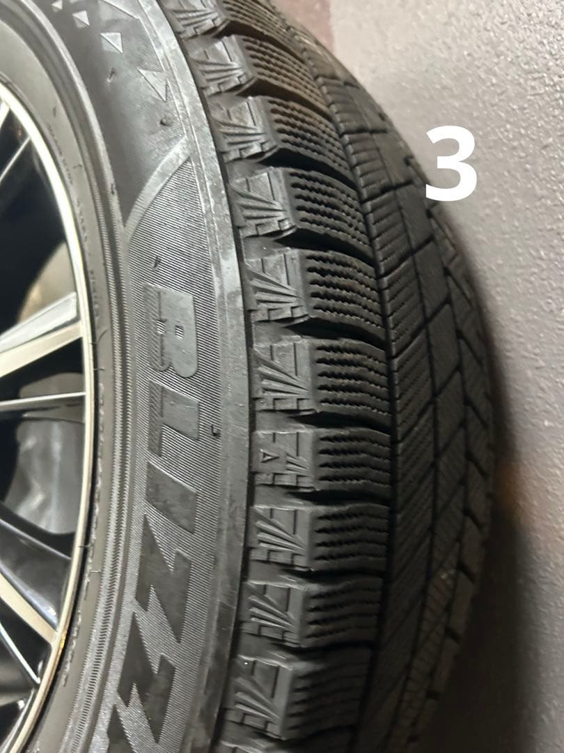 ブリヂストン 17インチ スタッドレスタイヤセット