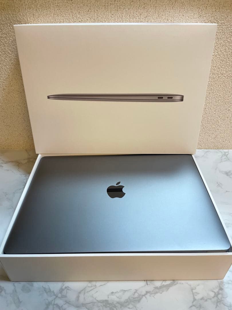 MacBook Air m1使用期間6ヶ月　箱付き