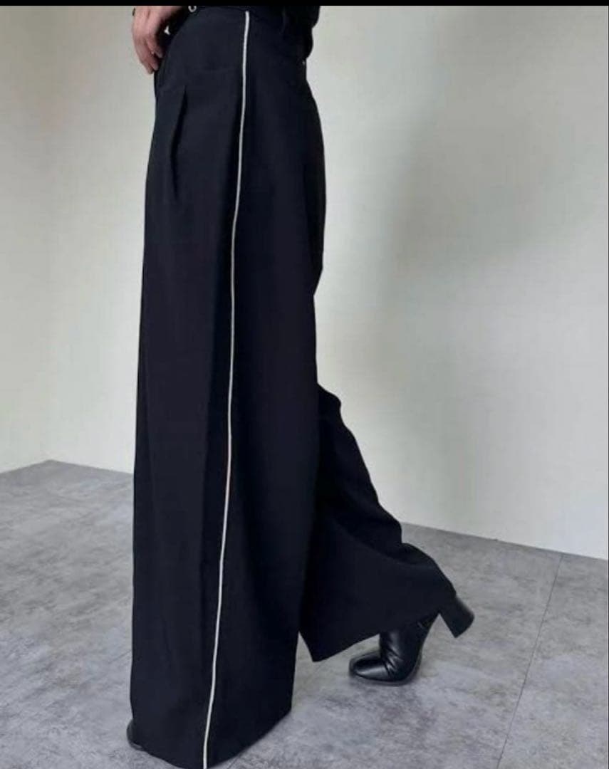 ♡完売美品efu LINE LOOSE TUCK PANTSワイドパンツ黒S