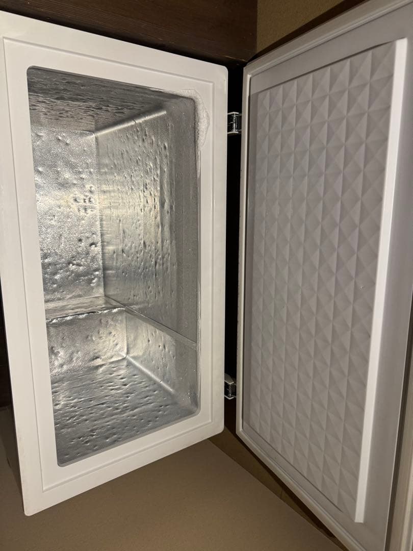 大型冷凍庫 ホワイト　業務用　清掃済み