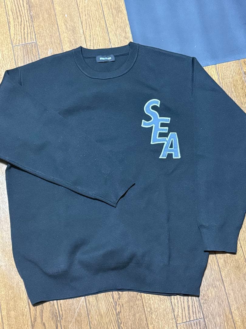 SEA ブラック クルーネック スウェット