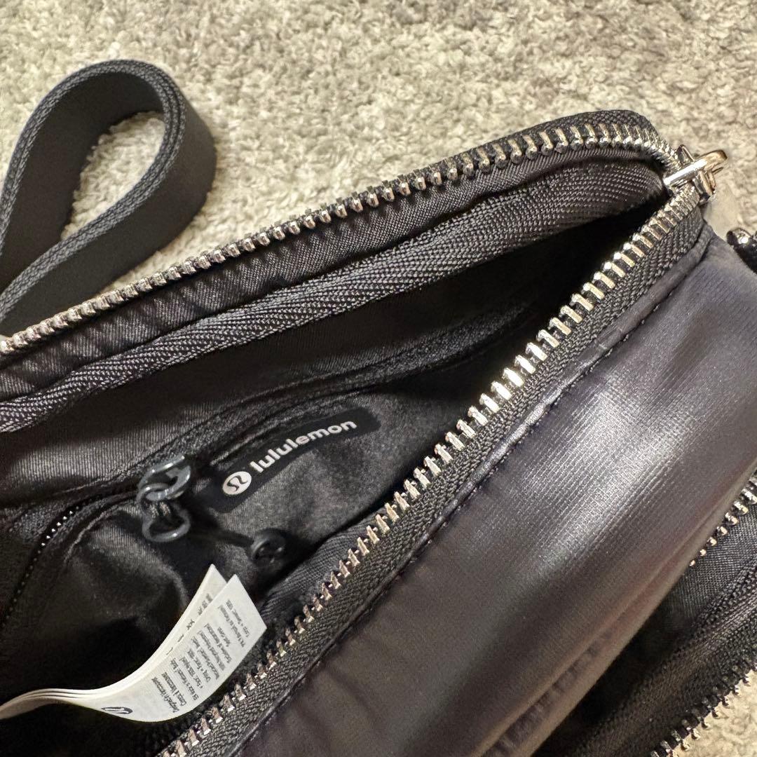 【新品】ルルレモンEverywhere クロスボディバッグ 2L ワンダーパフ