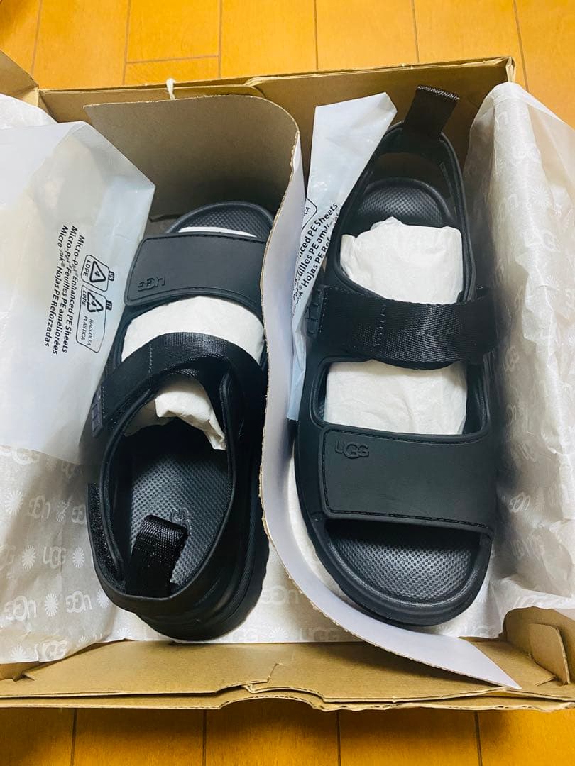 UGG GOLDEN GLOW ブラック 23センチ 新品未使用