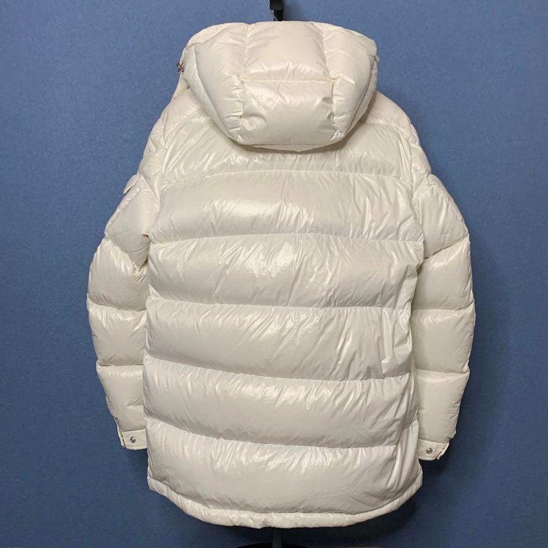 美品⭐️モンクレール　 CHIABLESE キアーブルス　3 ホワイト5D129