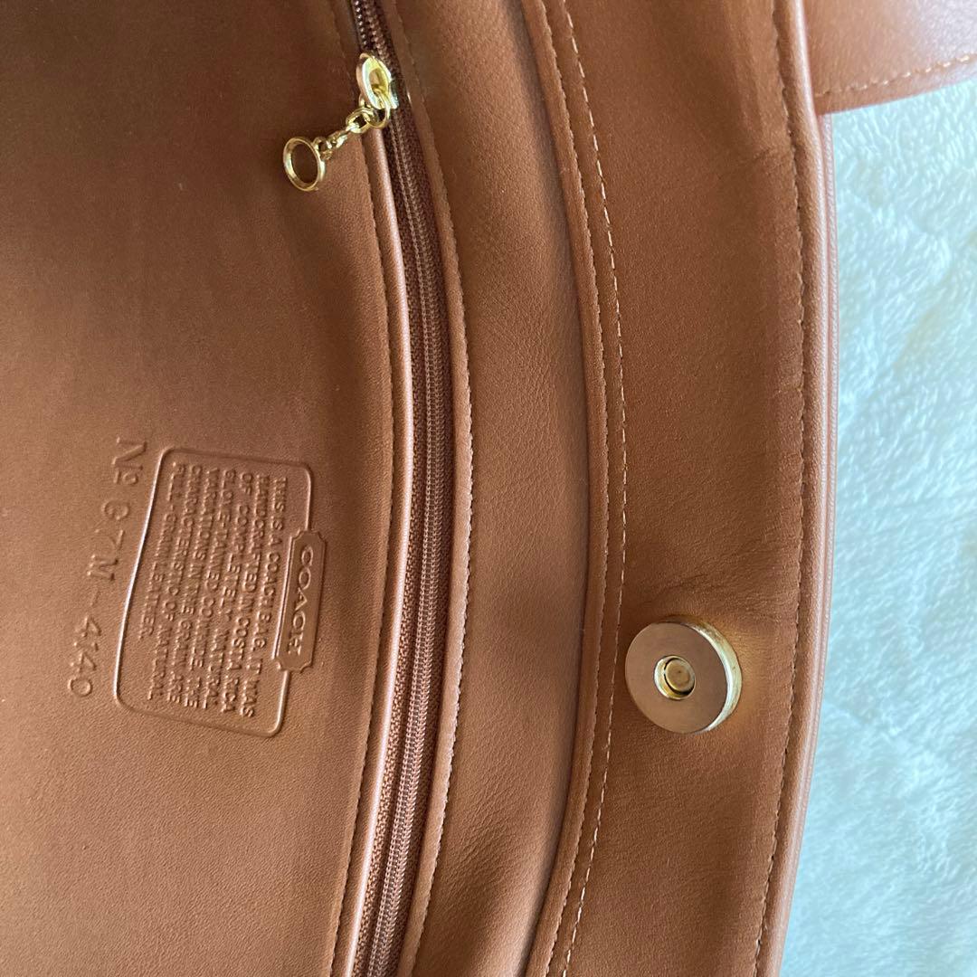 未使用に近い【COACH】オールドコーチ　ショルダーバッグ　レザー　4140