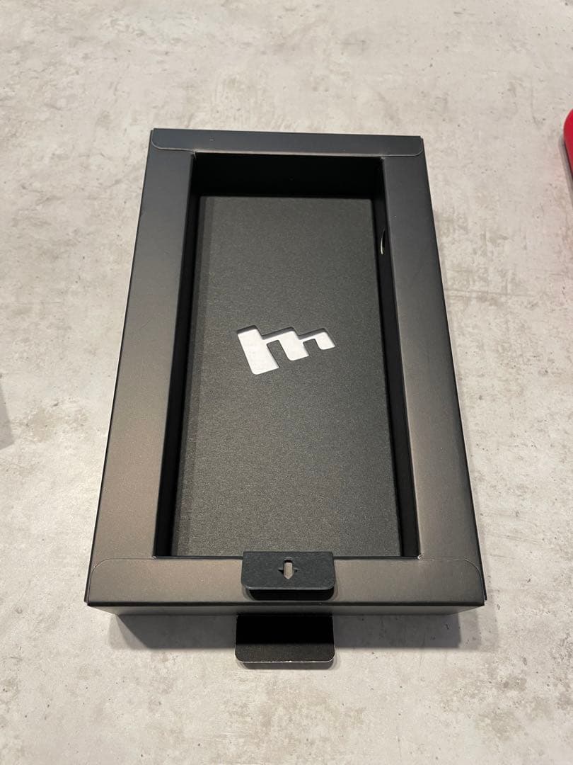 最終値下げ！！！ シュプリーム モバイルバッテリー 売れなければ削除します