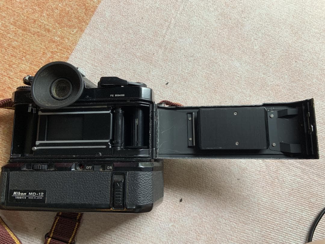 Nikon フィルム一眼レフカメラFE ZOOM70-210f 4　MD-12