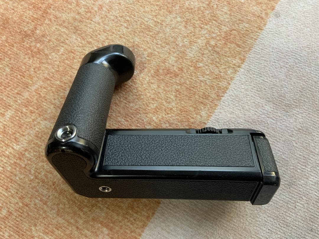 Nikon フィルム一眼レフカメラFE ZOOM70-210f 4　MD-12