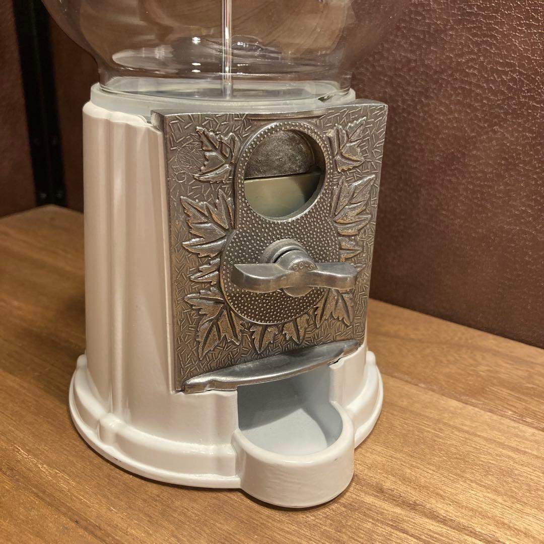 USAヴィンテージ　ガムボールマシン　白　金属製　ガラス　貯金箱　アメリカン雑貨