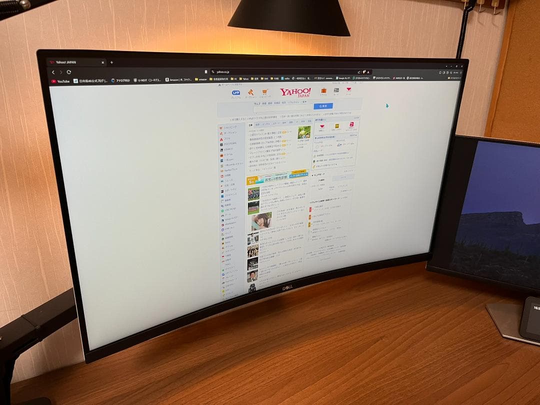 チェリーモ。4K湾曲モニター（DELL　S3221QS)