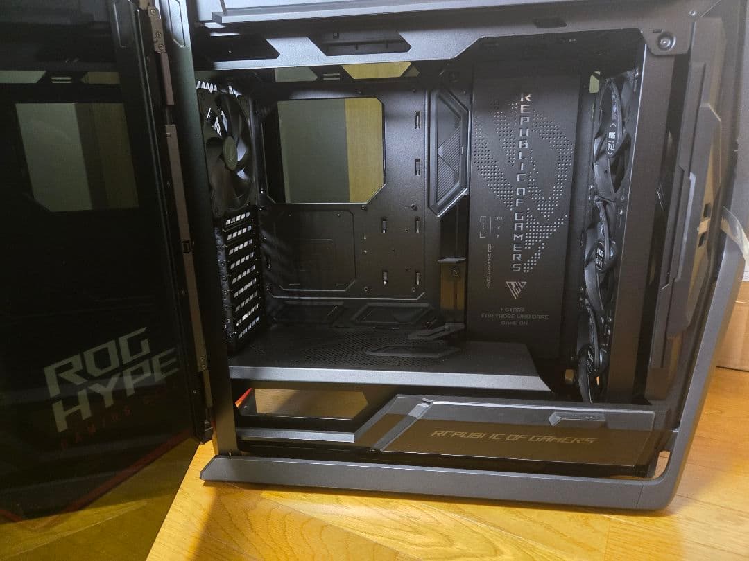 ASUS ROG Hyperion ケース 新品未使用 箱・レシート付き