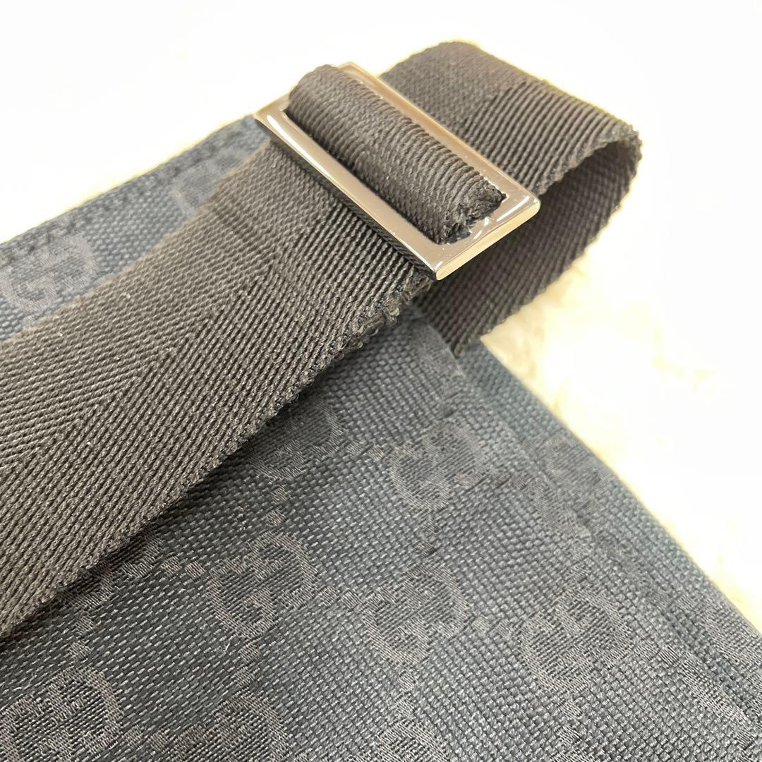 GUCCI GGキャンバス　ウエスト・ボディバッグ
