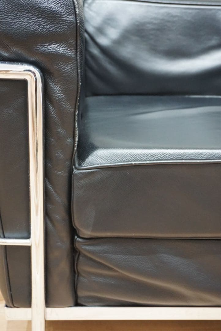 IDC大塚家具 黒総本革 LC2 ル・コルビジェ リプロダクトソファ