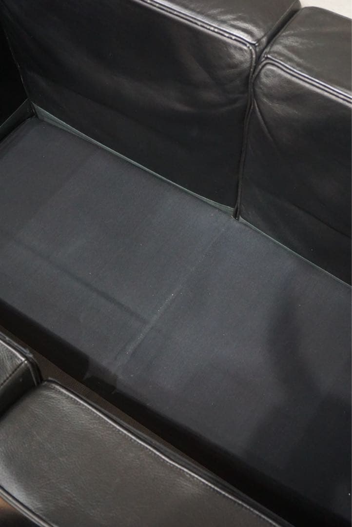 IDC大塚家具 黒総本革 LC2 ル・コルビジェ リプロダクトソファ