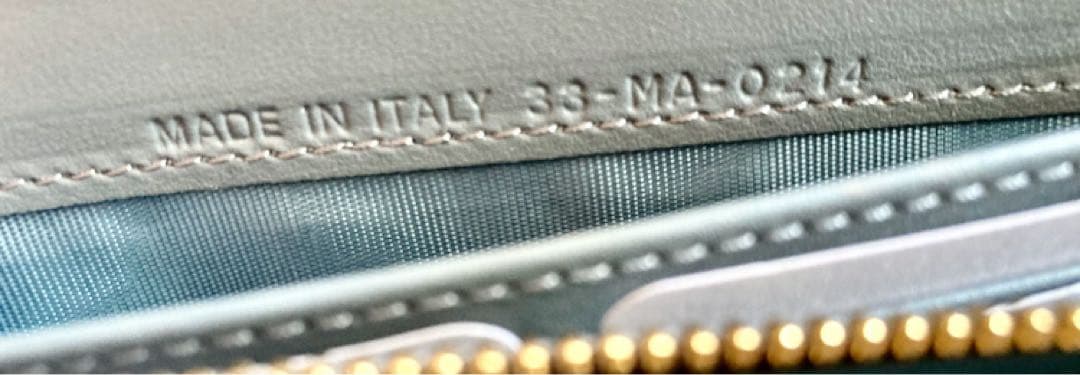 【新品同様】昨年1月購入LadyDiorVoyageur 長財布ラムスキン正規品