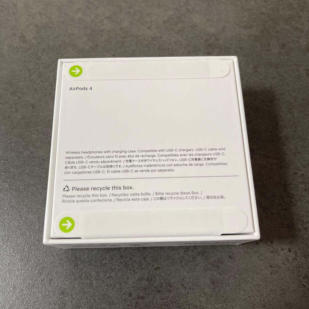 Apple AirPods4 ノイズキャンセリング無し　新品未開封