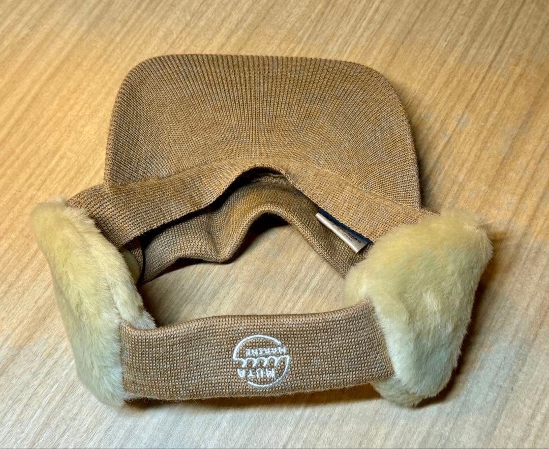 ほぼ新品　ムータマリン　イヤーマフ　ニットバイザー