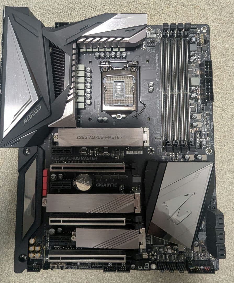 GIGABYTE Z390 AORUS MASTER 本体