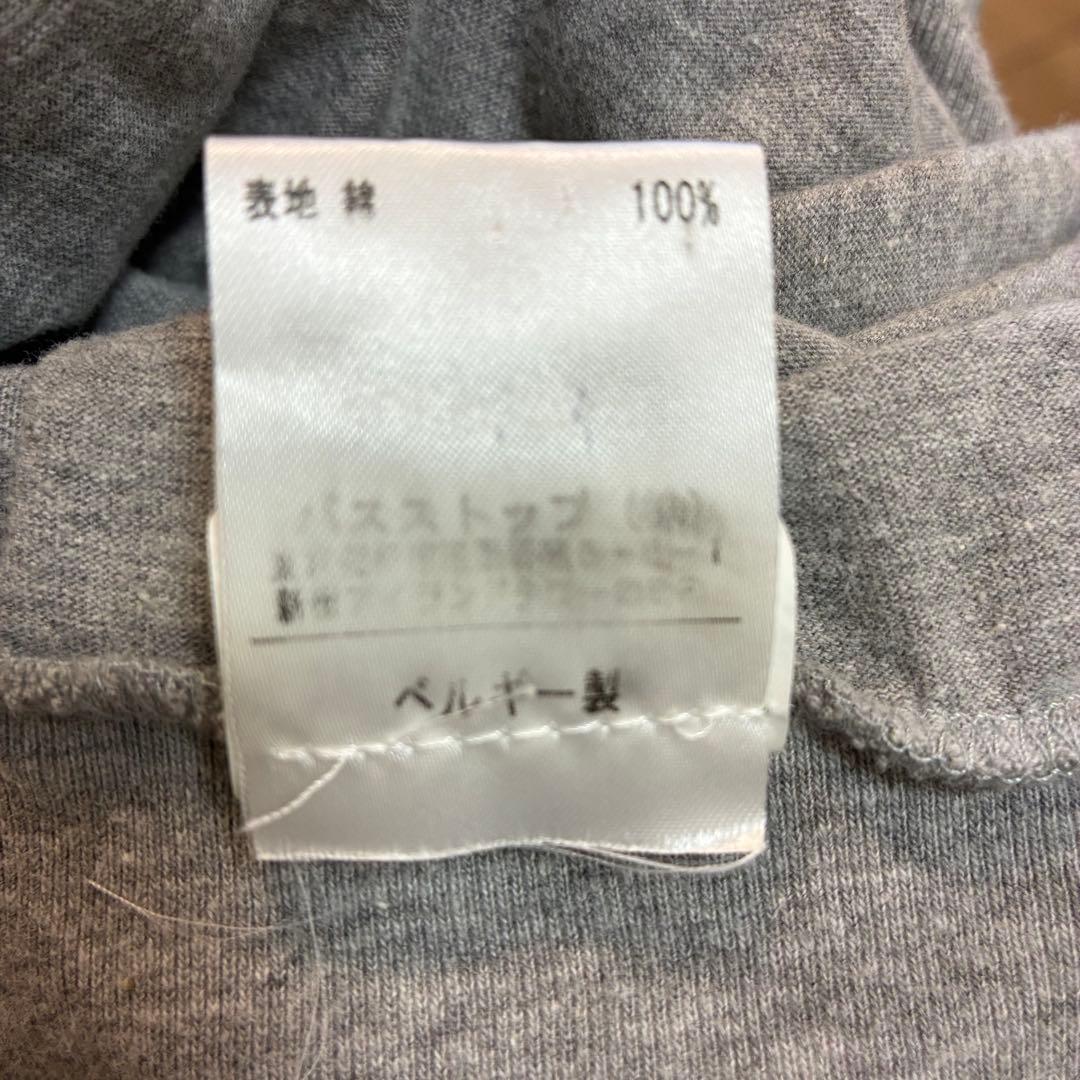 ベルンハルトウィルヘルム グレー 蝶と花の刺繍 半袖トップス