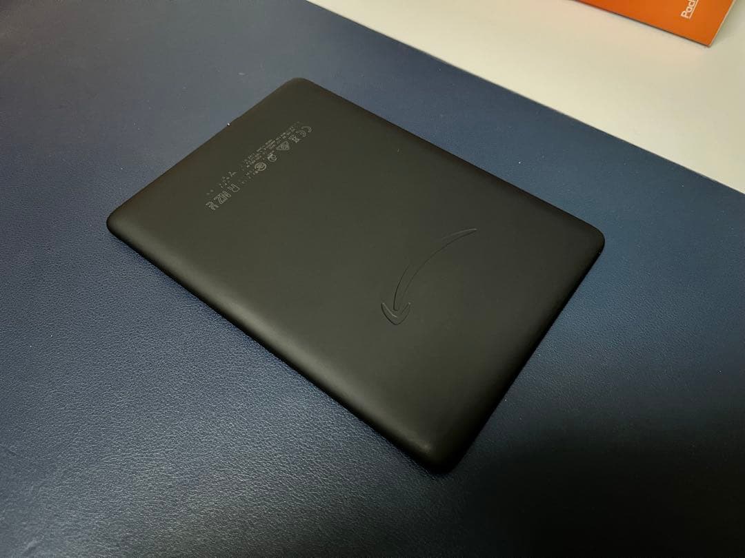 Kindle Paperwhite第11世代8GB 純正カバー付