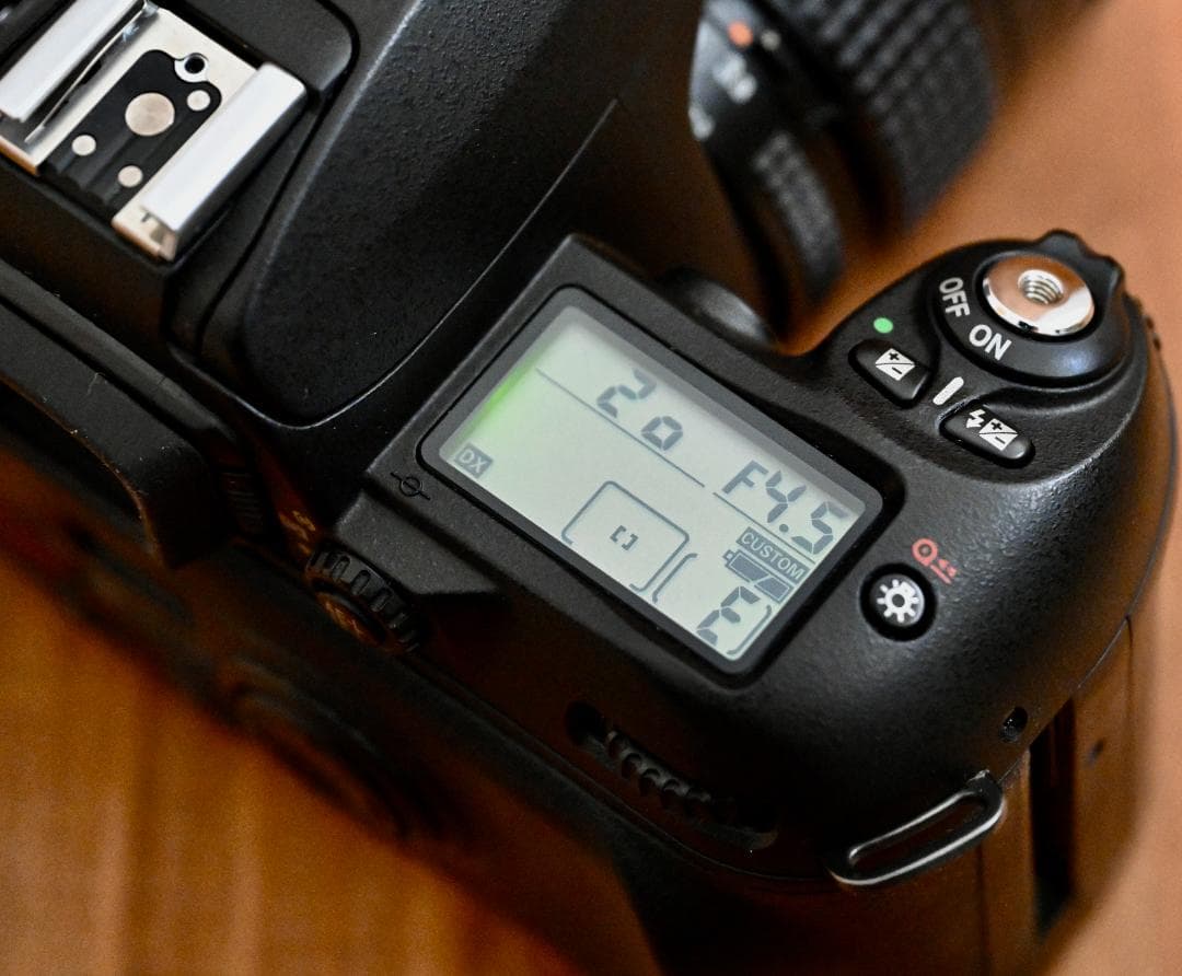 【美品！】Nikon F80D＋標準レンズ+付属品