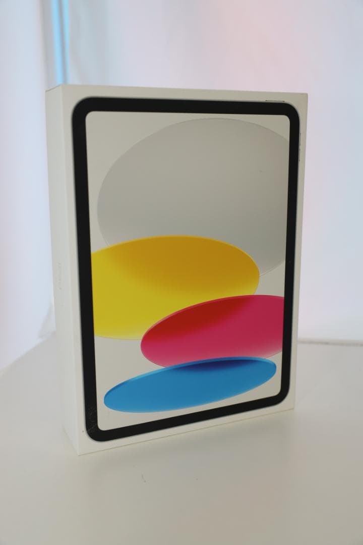 美品 iPad 第10世代 64GB Wi-Fi シルバー 元箱・ACアダプタ付