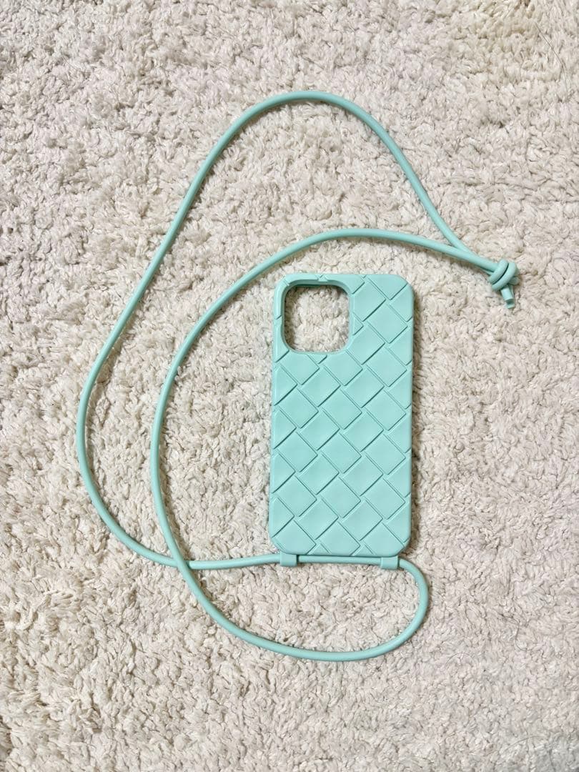 極美品　ボッテガヴェネタ ストラップテックラバー iPhone14Pro ケース