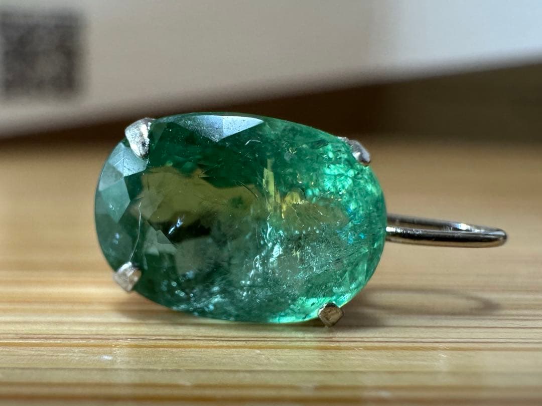 パライバトルマリンペンダントヘッド　モザンビーク産　1.56ct
