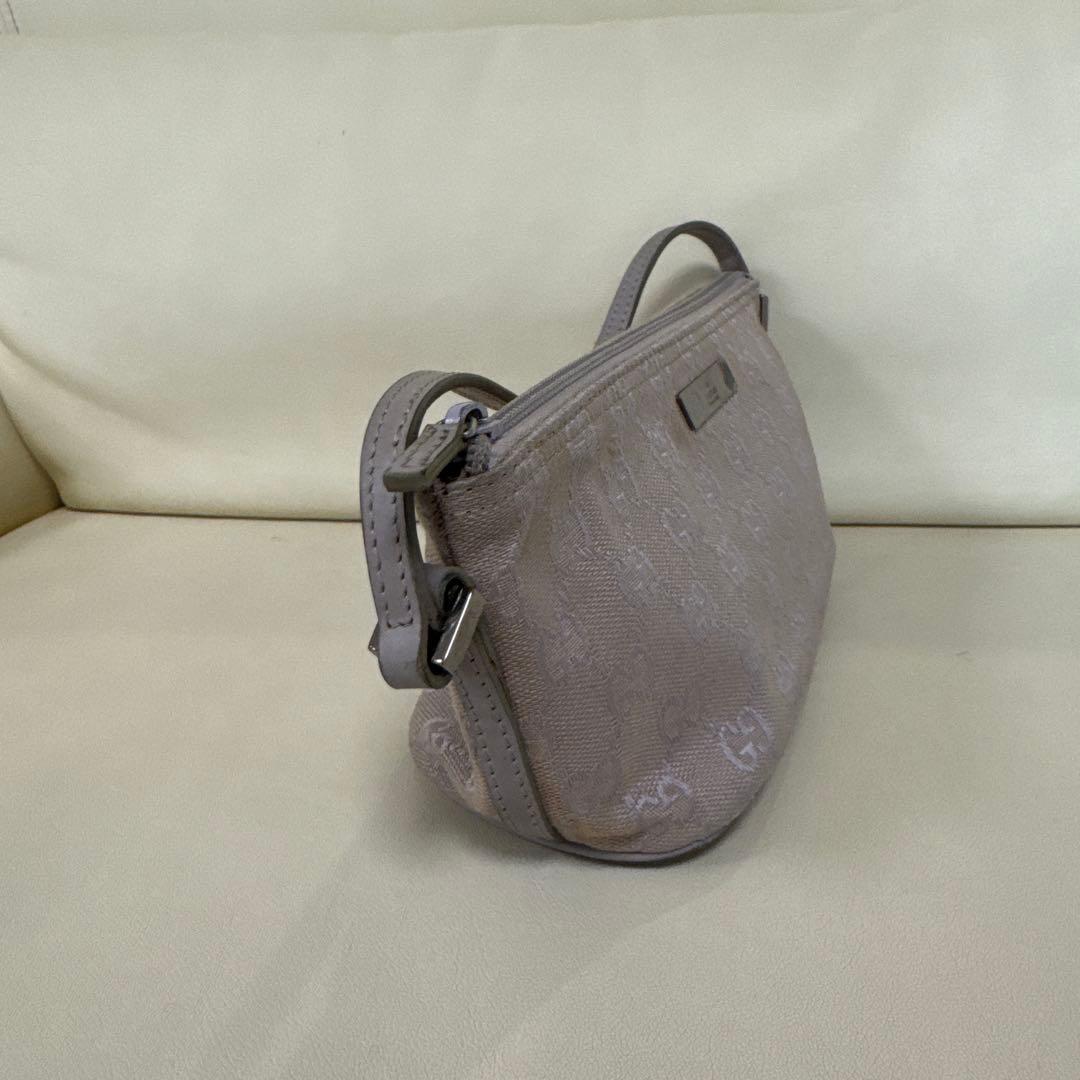 【美品】GUCCI グッチ アクセサリーポーチ GGキャンバス ハンドバッグ