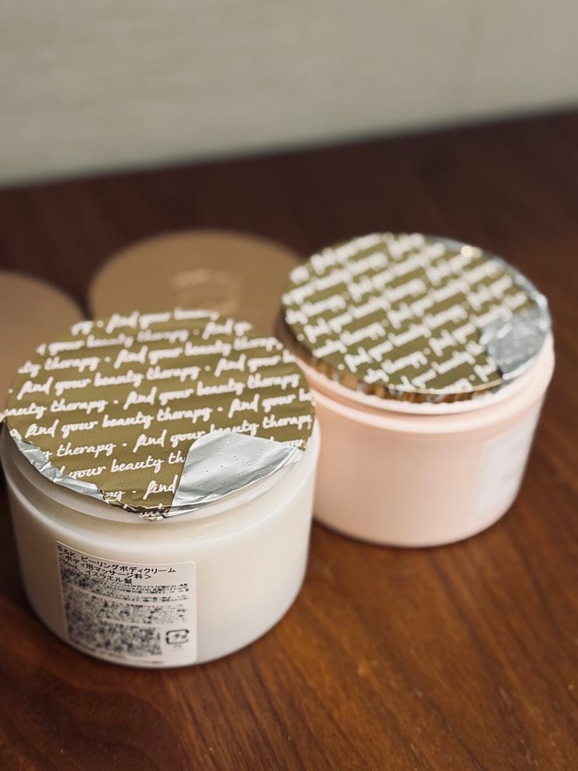 【新品】ラリン　シア＆ククイ ボディクリーム＆ピーリング、シャワーオイル等4点